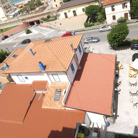 Lanterna Blu 세니갈리아