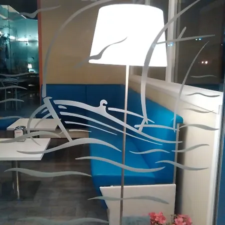 Готель Lanterna Blu Сенігаллія