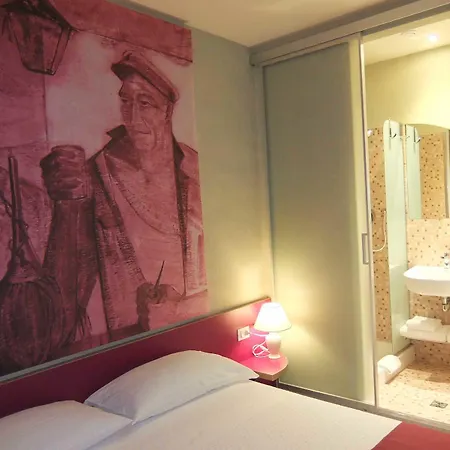 Готель Lanterna Blu Сенігаллія