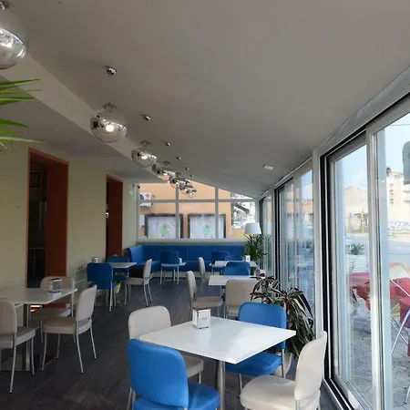 Lanterna Blu Сенігаллія